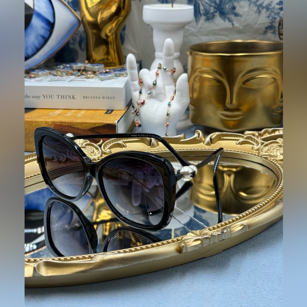 🆕 CHANEL 🧿 NWOT CH5339H Oversized Square Sunglass with Pearl Detail, Black - Picture 7 of 16